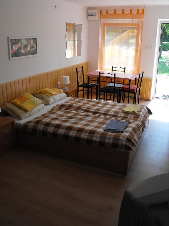 Siesta Ueduelo Apartment Igal Room photo